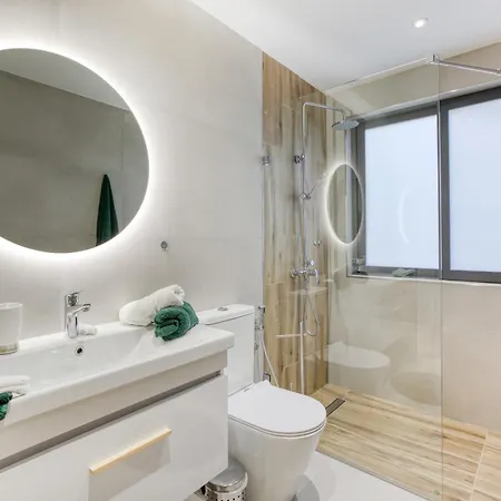 Modern 3br With Private Yard & Bbq By 360 Estates Апартаменты
