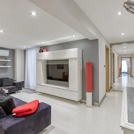 Modern 3br With Private Yard & Bbq By 360 Estates Апартаменты